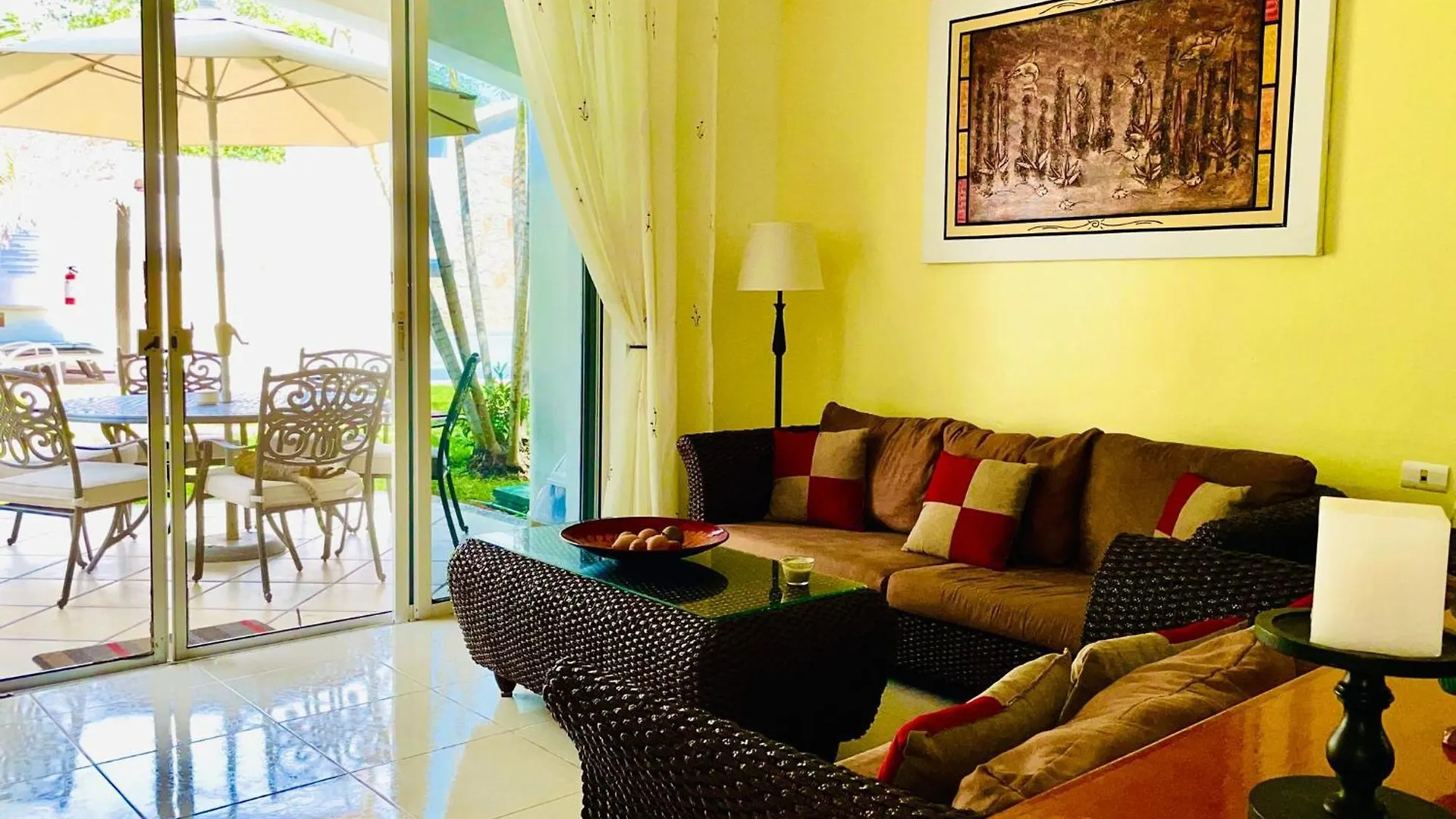 *** Penzion Deluxe Budget Balcony Room With Swimming Pool Air Conditioning And Parking Playa del Carmen Mexiko