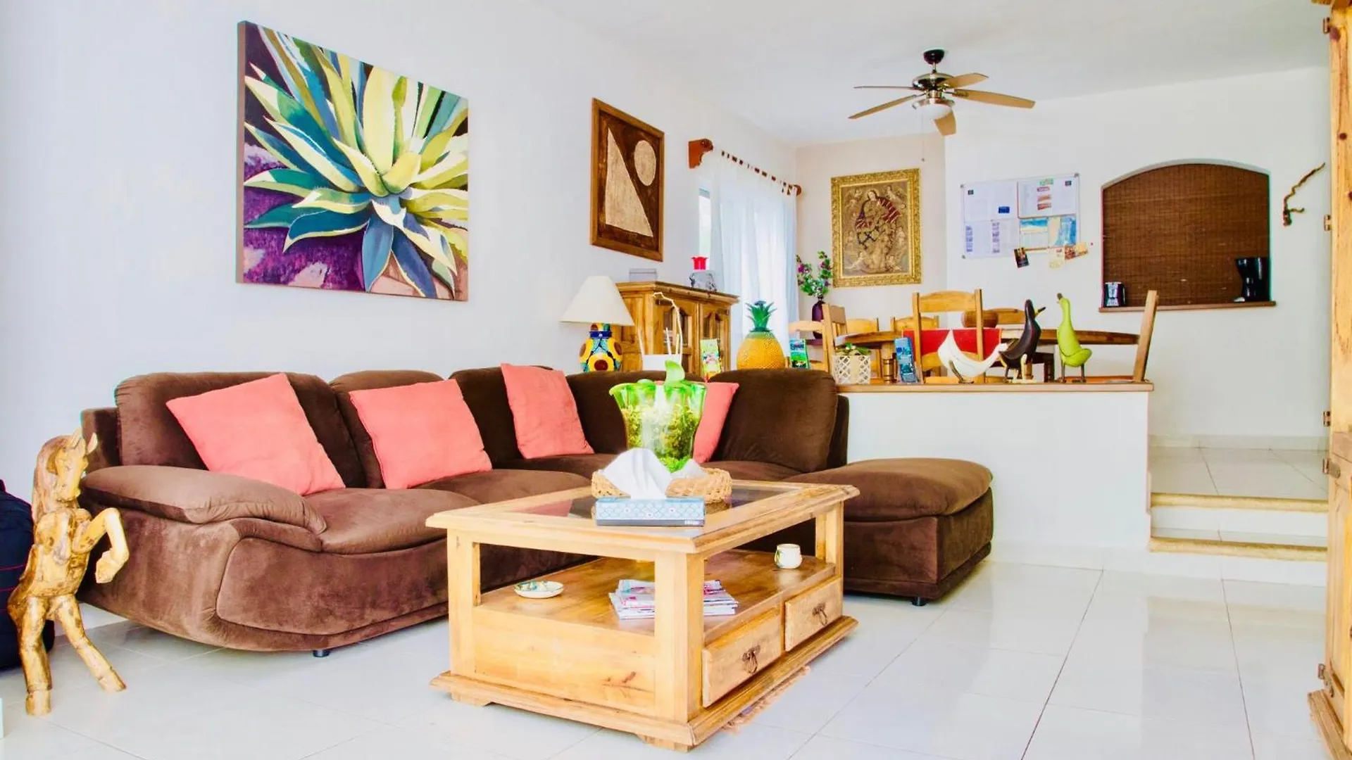 Deluxe Budget Balcony Room With Swimming Pool Air Conditioning And Parking Playa del Carmen Penzion