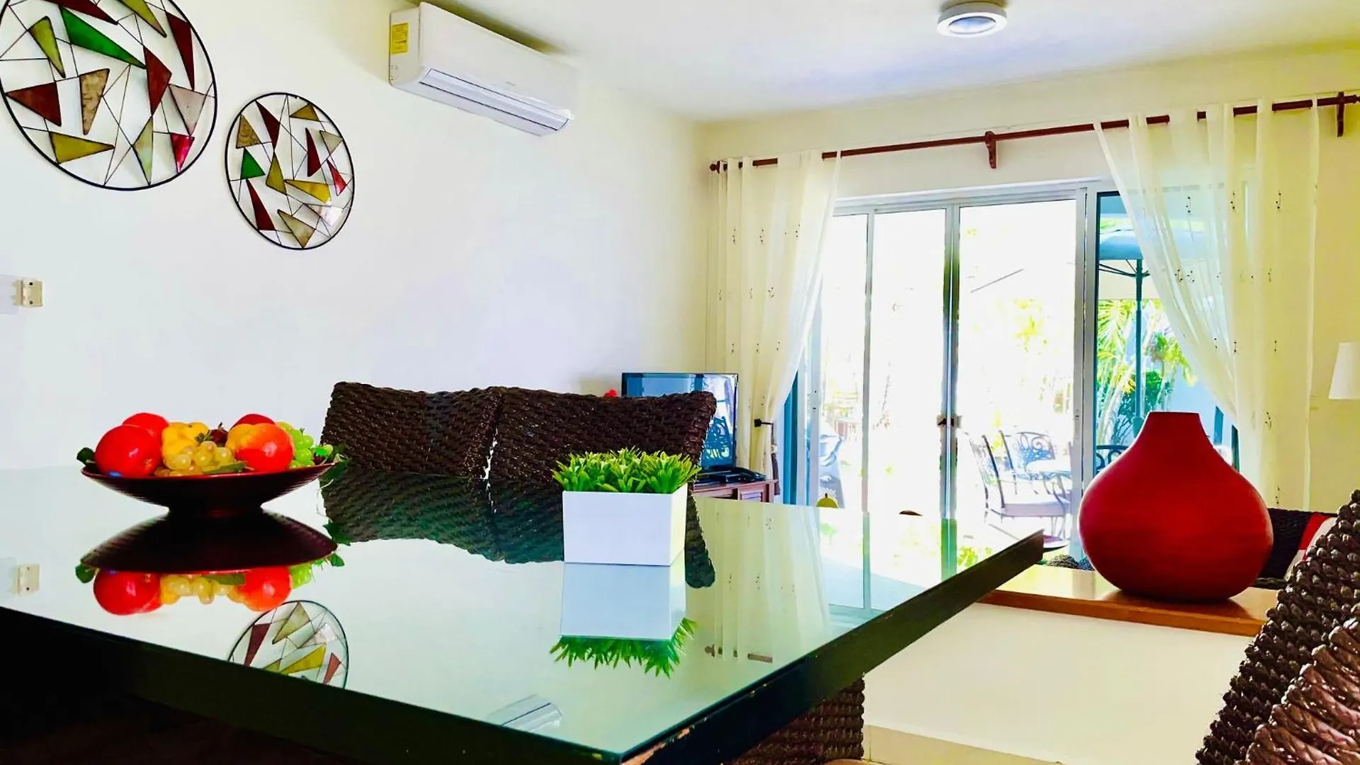 招待所 Deluxe Budget Balcony Room With Swimming Pool Air Conditioning And Parking 普拉亚卡门